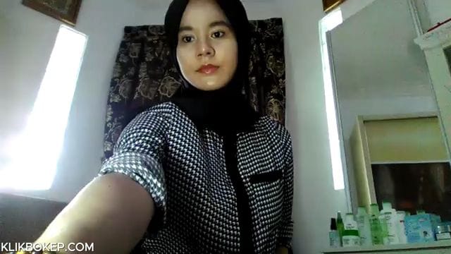 Bokep Indo Hijabers Busty Muslimawear Sange sampe Bugil