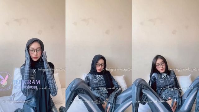 Bokep Indo Miss Kayesha Colmek Cosplay Spidergirl Pake Jilbab