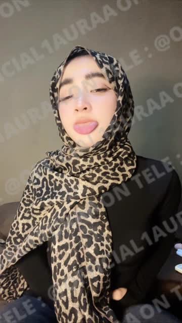 Laura_Jilbab_Colmek_Ngangkang_Main_Itil_Berlendir.mp4