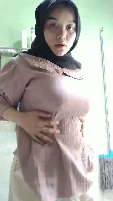 ukhti baju coklat 4.